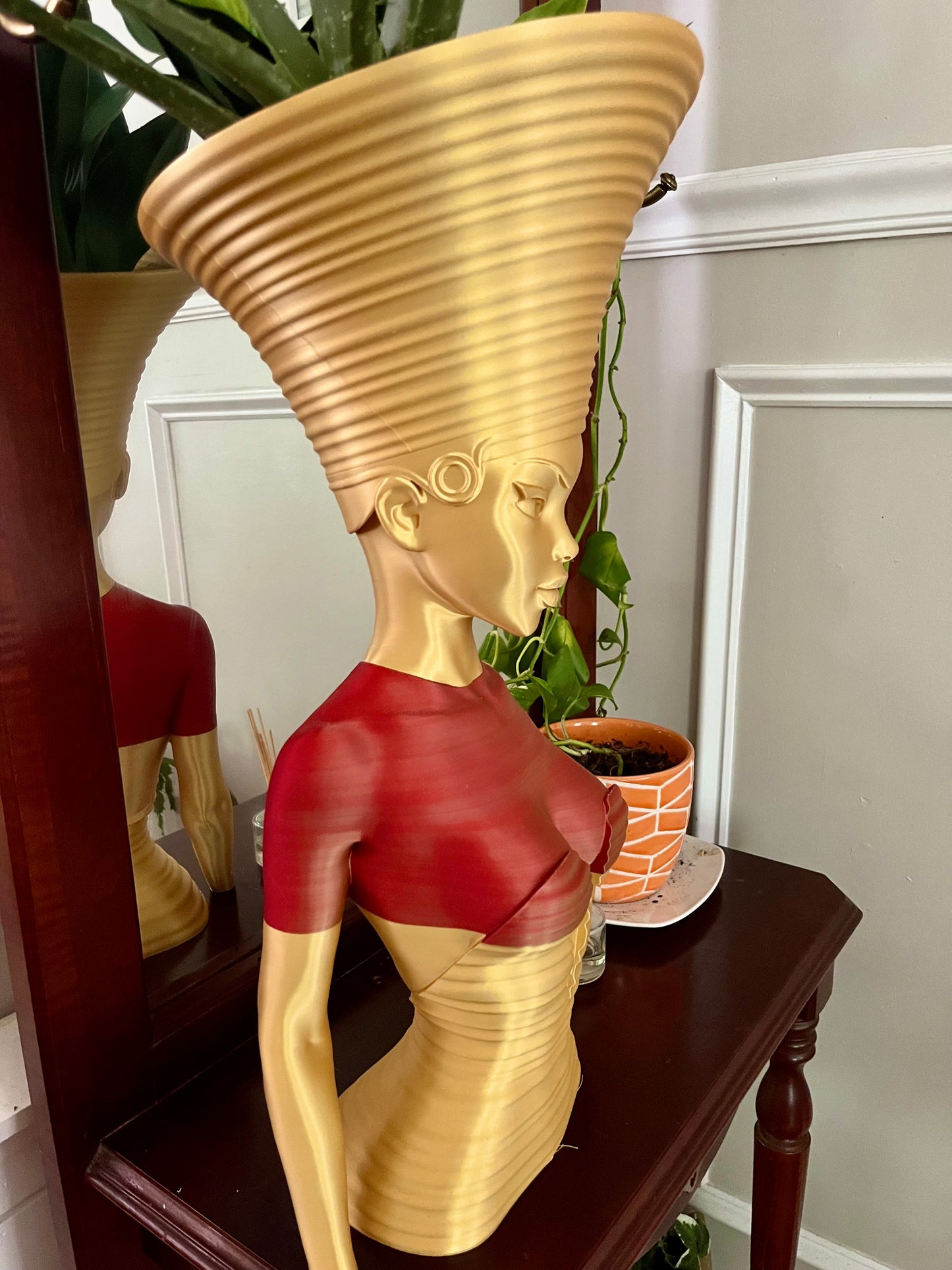 Nubian Oasis - Large Half Body Red Gold