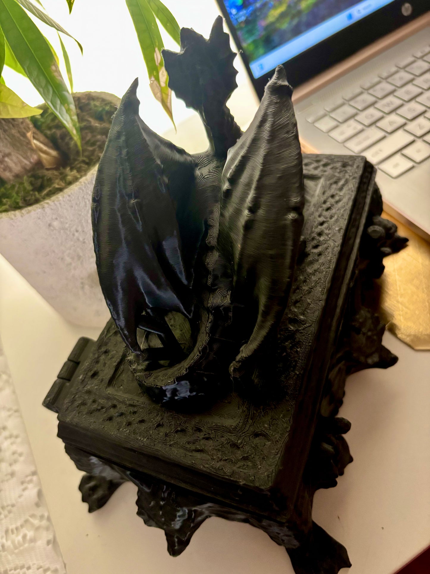 Dragon Keeper Chest - Small